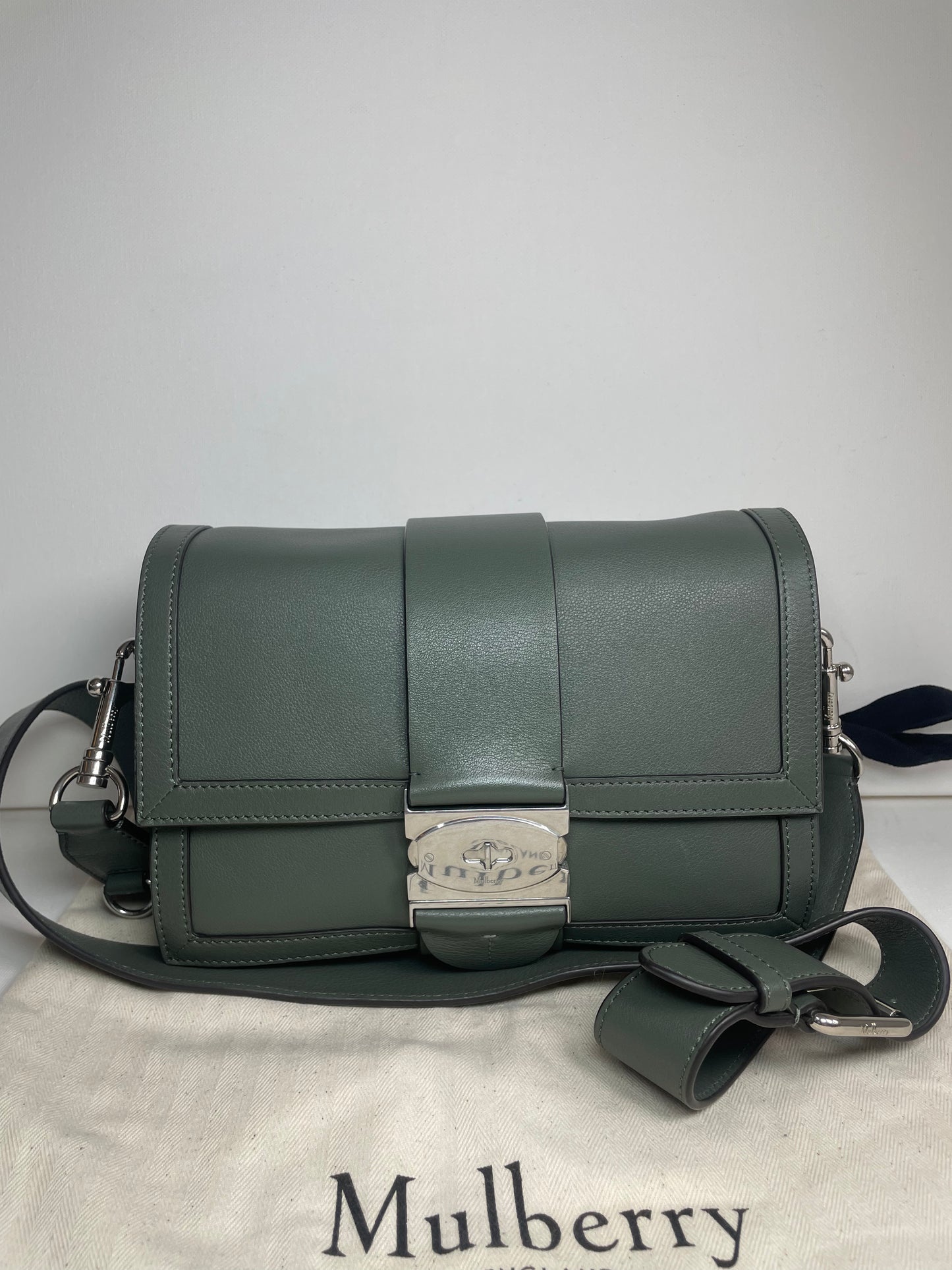 Preloved Mulberry Utility Postman’s Lock Satchel Bag