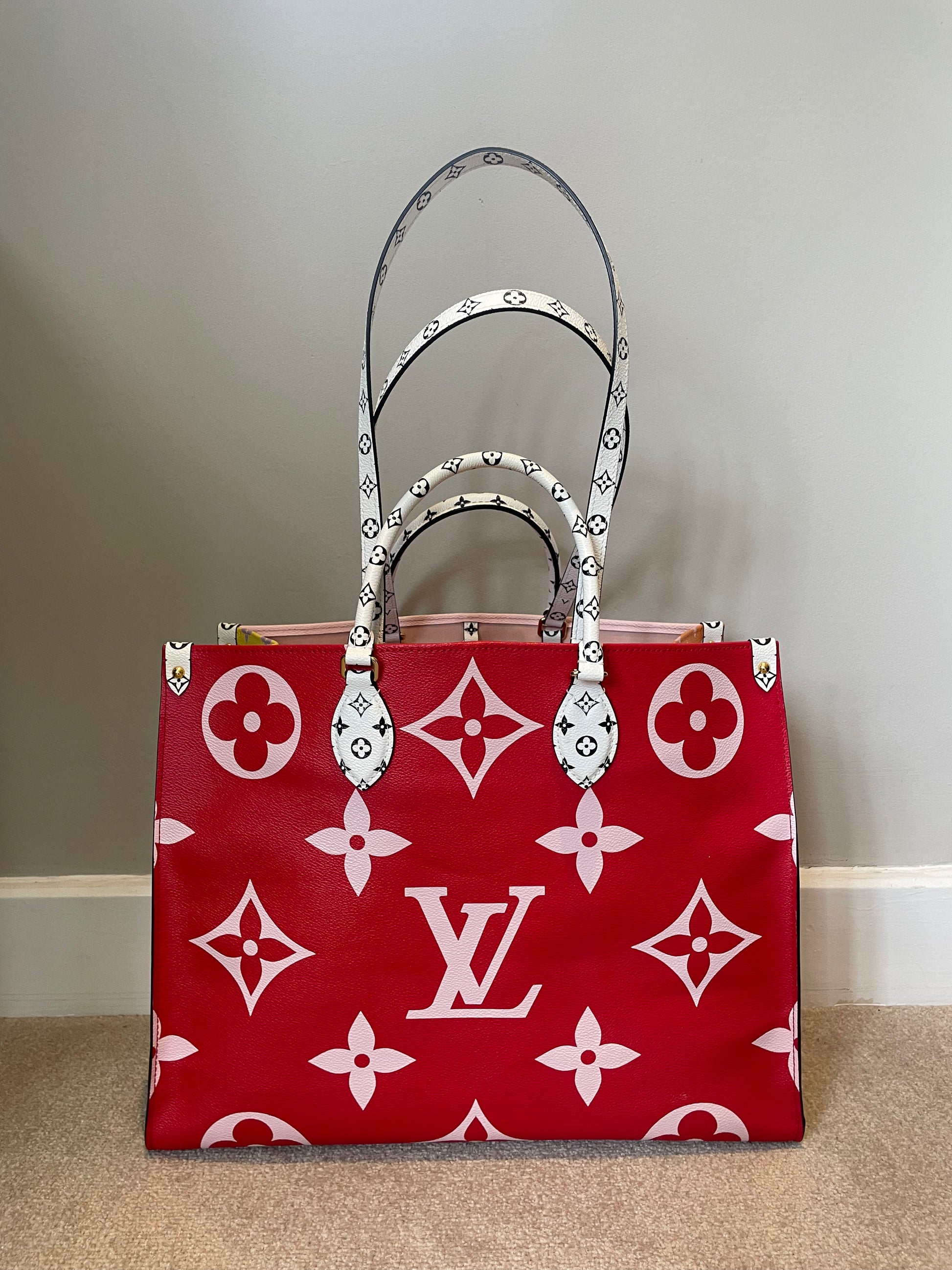 Preloved Louis Vuitton Onthego Giant Monogram Carry Kind