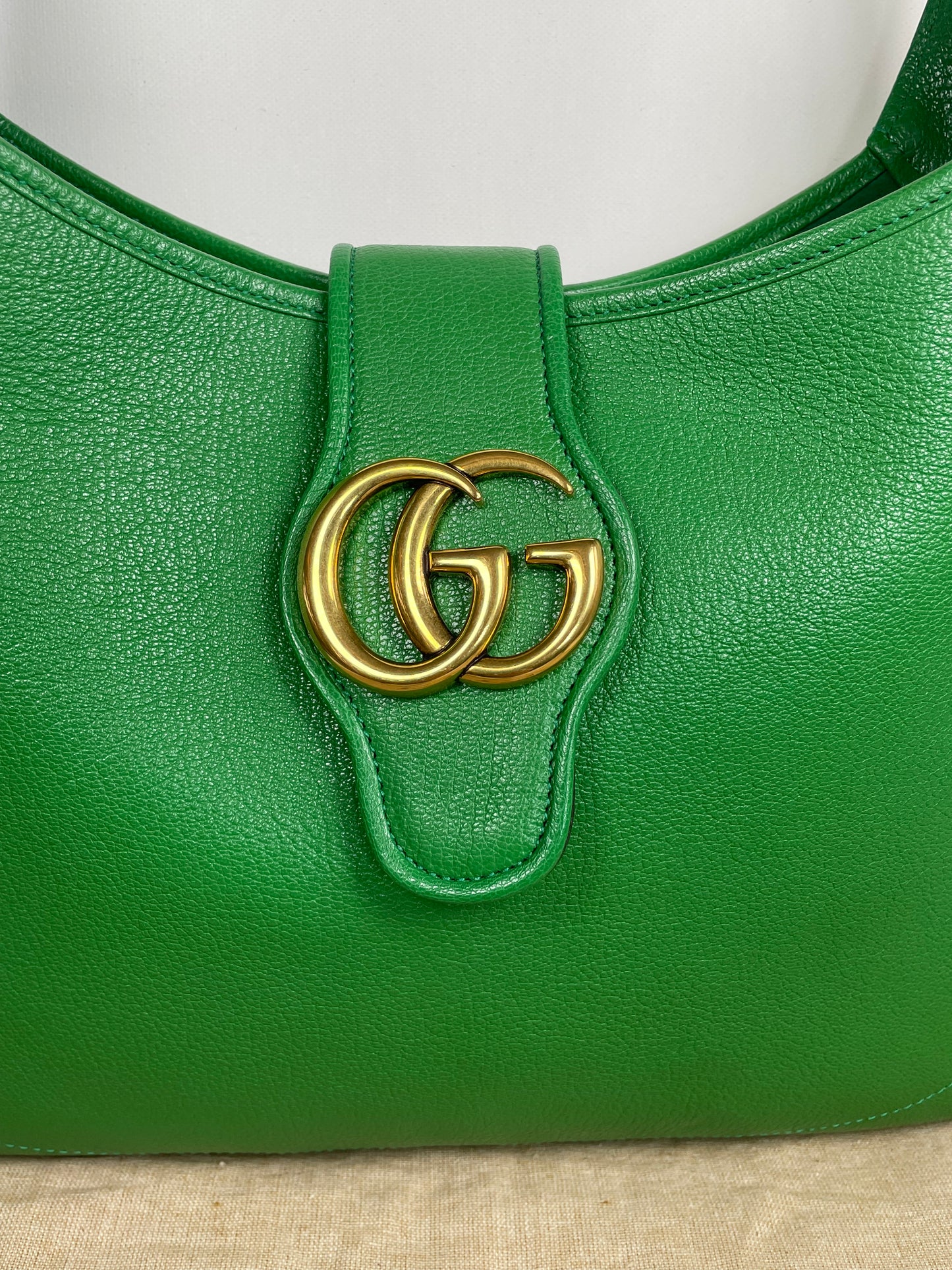 Preloved Gucci Aphrodite Shoulder Hobo Bag, Medium