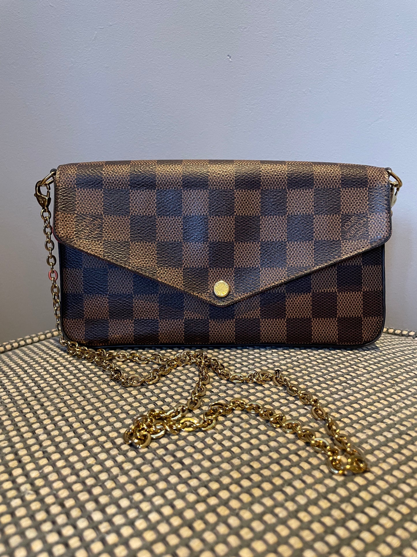 Preloved Louis Vuitton Pochette Felicie in Damier Ebene Canvas with inserts