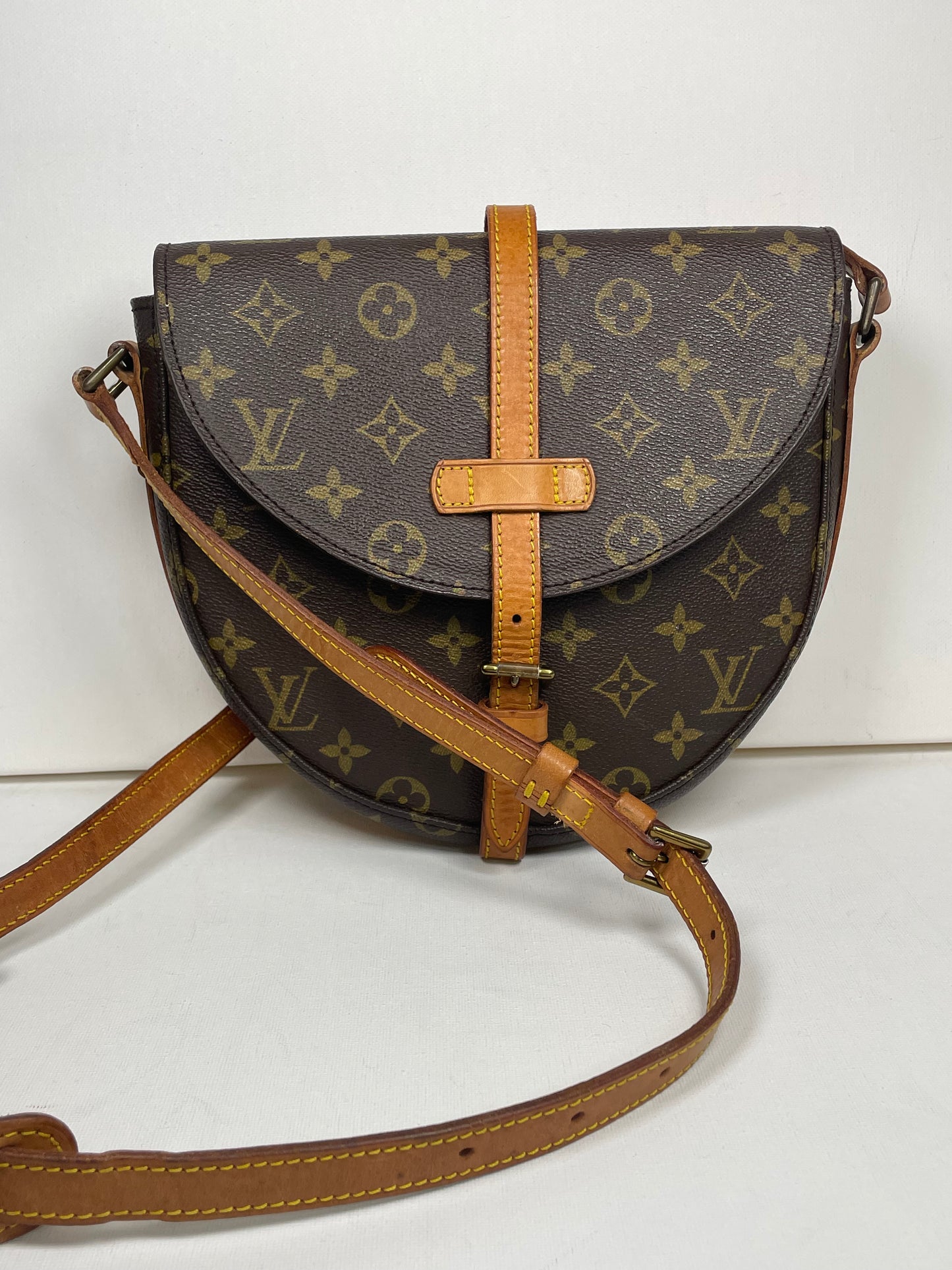 Preloved Vintage Louis Vuitton Monogram Chantilly Crossbody Bag, MM