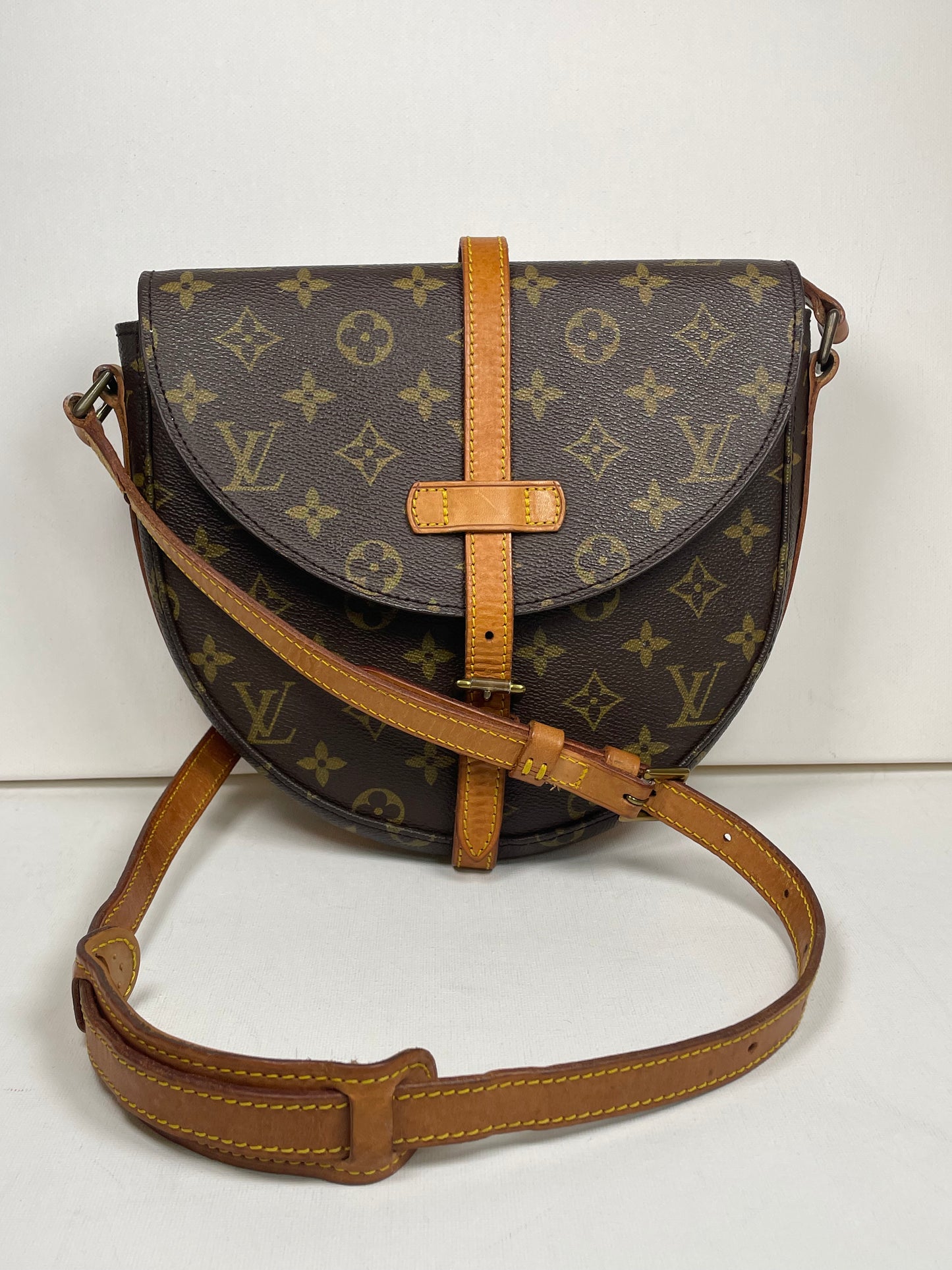 Preloved Vintage Louis Vuitton Monogram Chantilly Crossbody Bag, MM