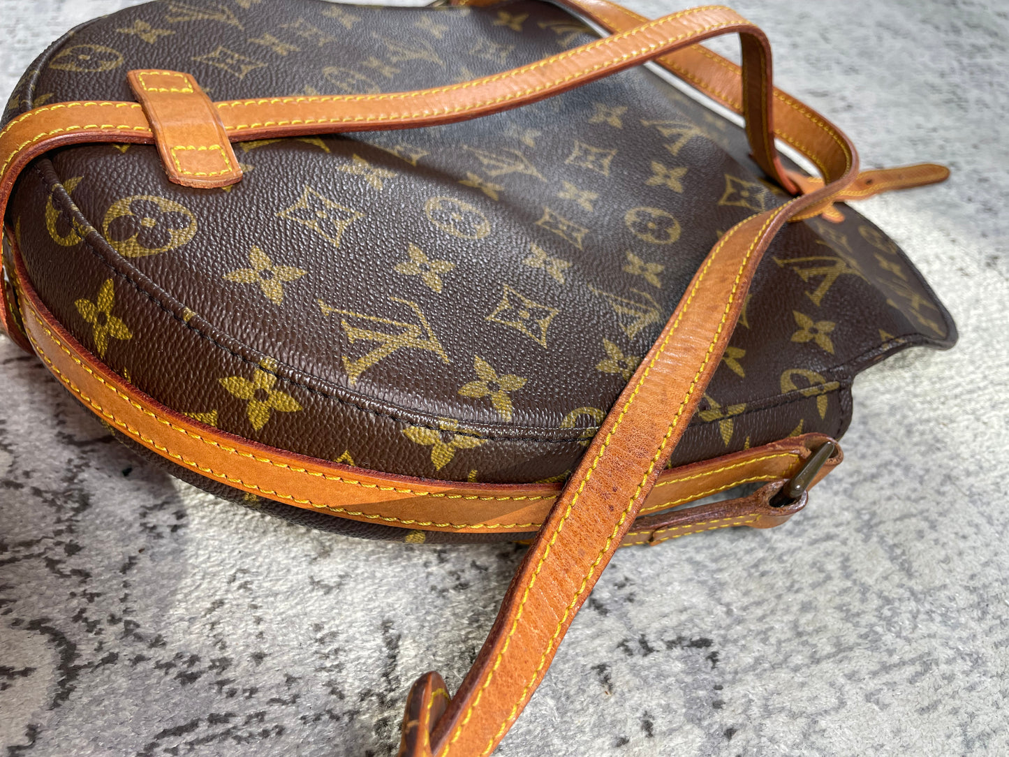 Preloved Vintage Louis Vuitton Monogram Chantilly Crossbody Bag, MM