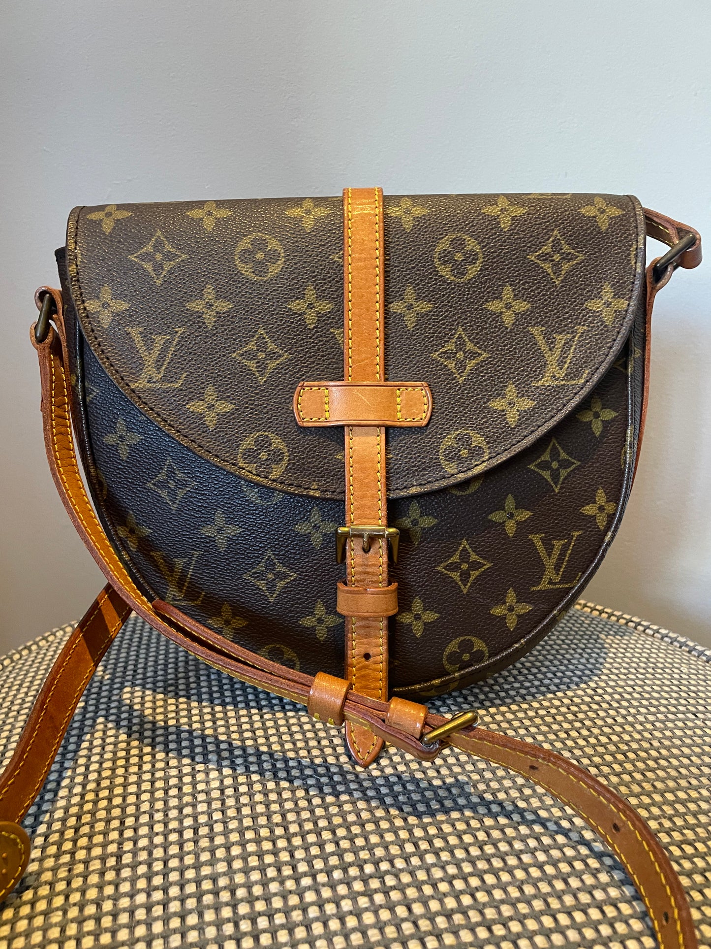 Preloved Vintage Louis Vuitton Monogram Chantilly Crossbody Bag, MM