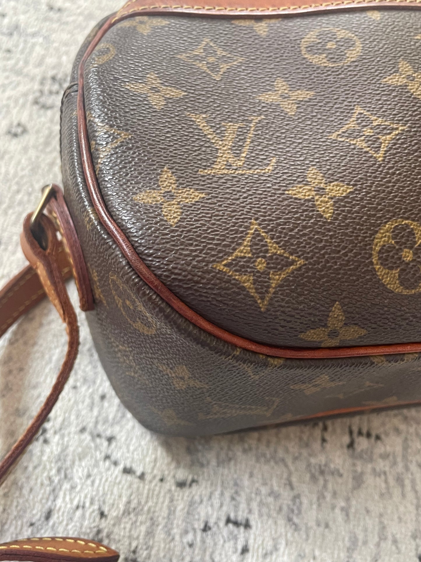 Preloved Vintage Louis Vuitton Blois Shoulder Bag