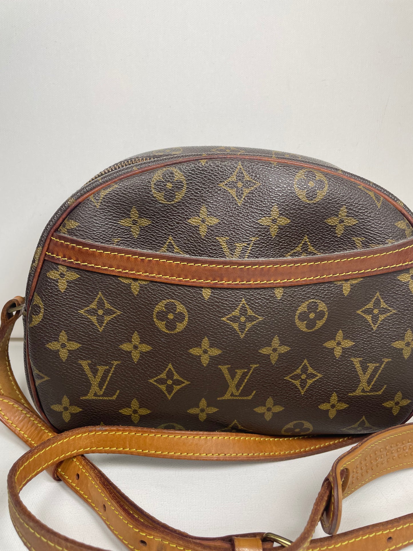 Preloved Vintage Louis Vuitton Blois Shoulder Bag