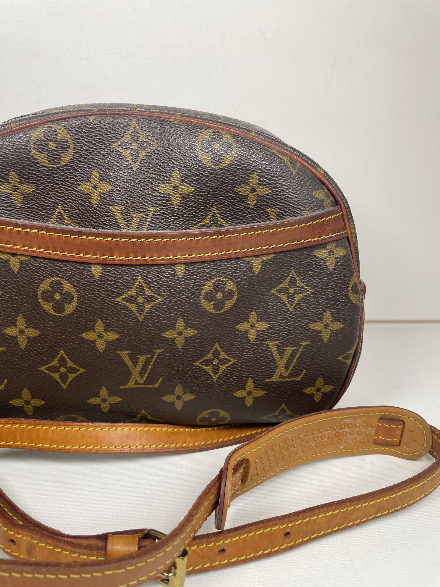 Preloved Vintage Louis Vuitton Blois Shoulder Bag