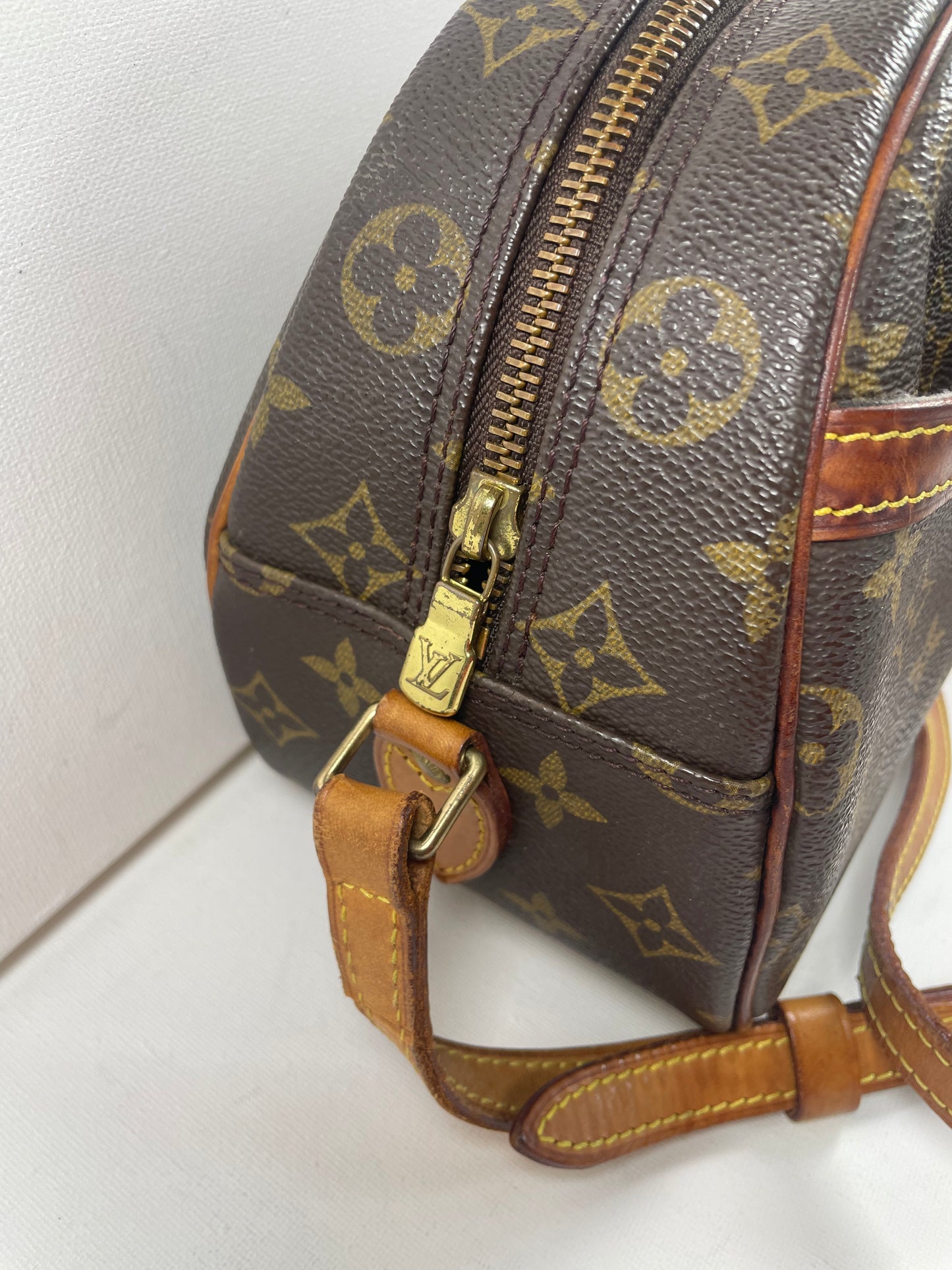 Preloved Vintage Louis Vuitton Blois Shoulder Bag