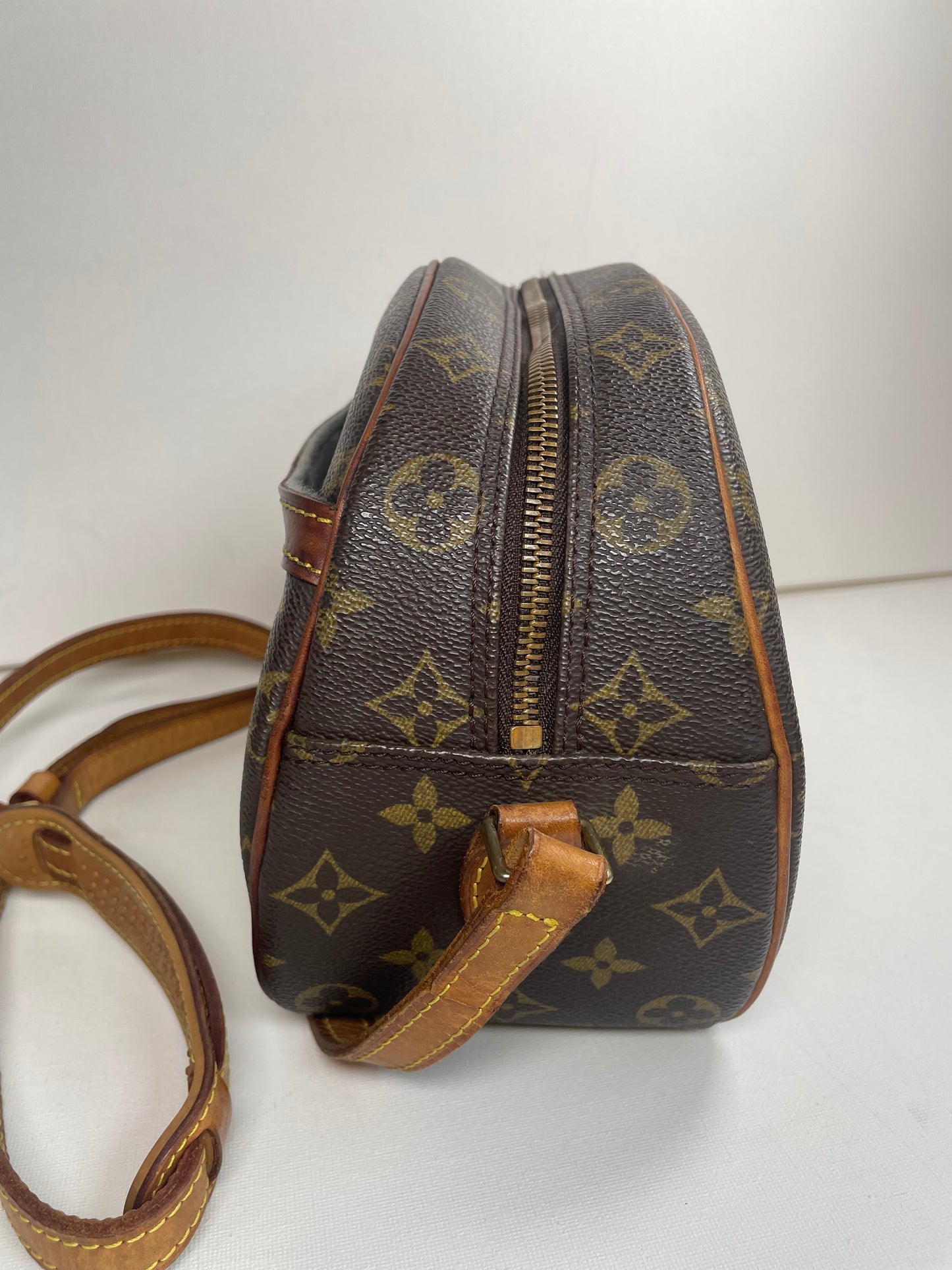 Preloved Vintage Louis Vuitton Blois Shoulder Bag