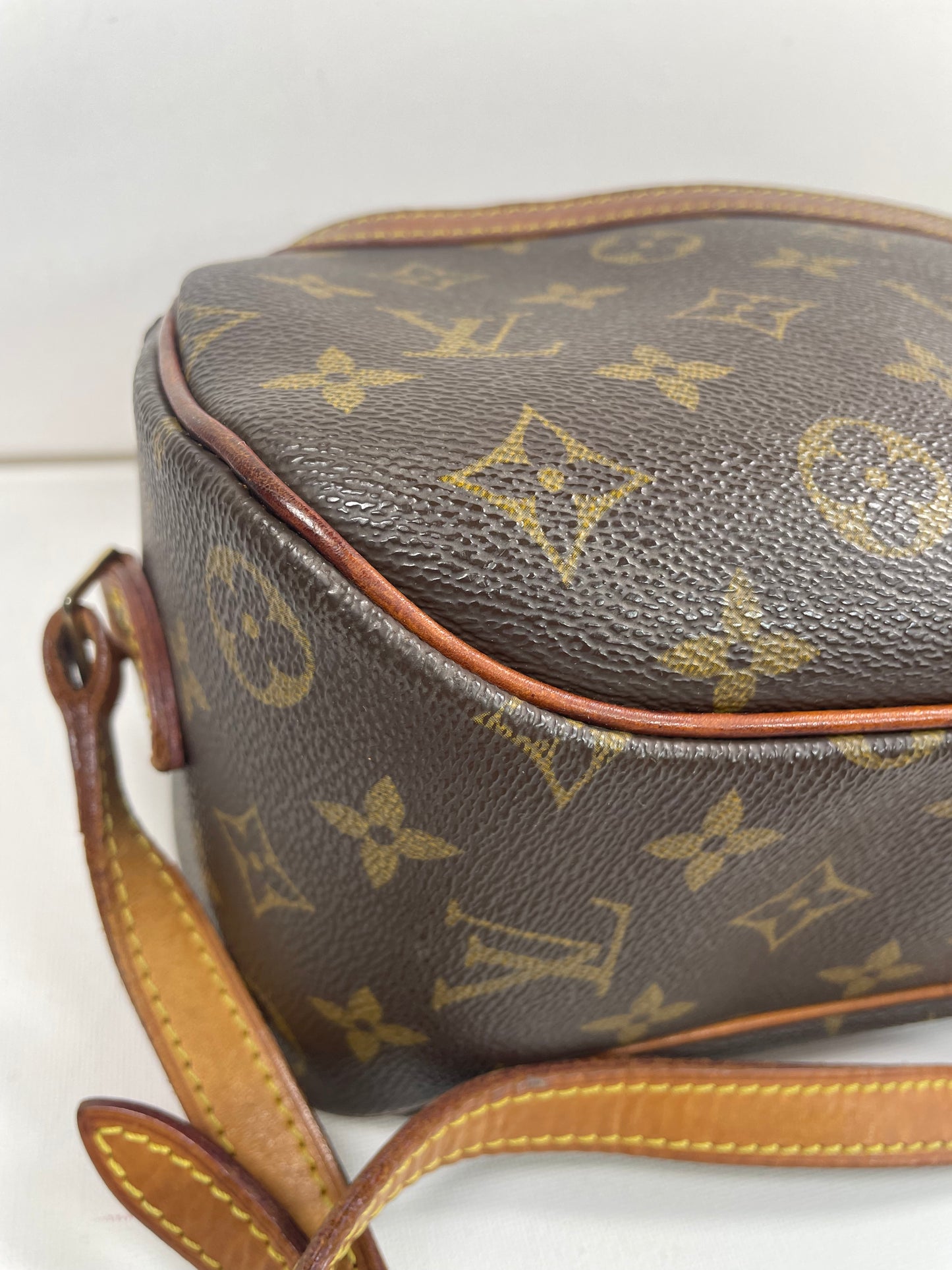 Preloved Vintage Louis Vuitton Blois Shoulder Bag