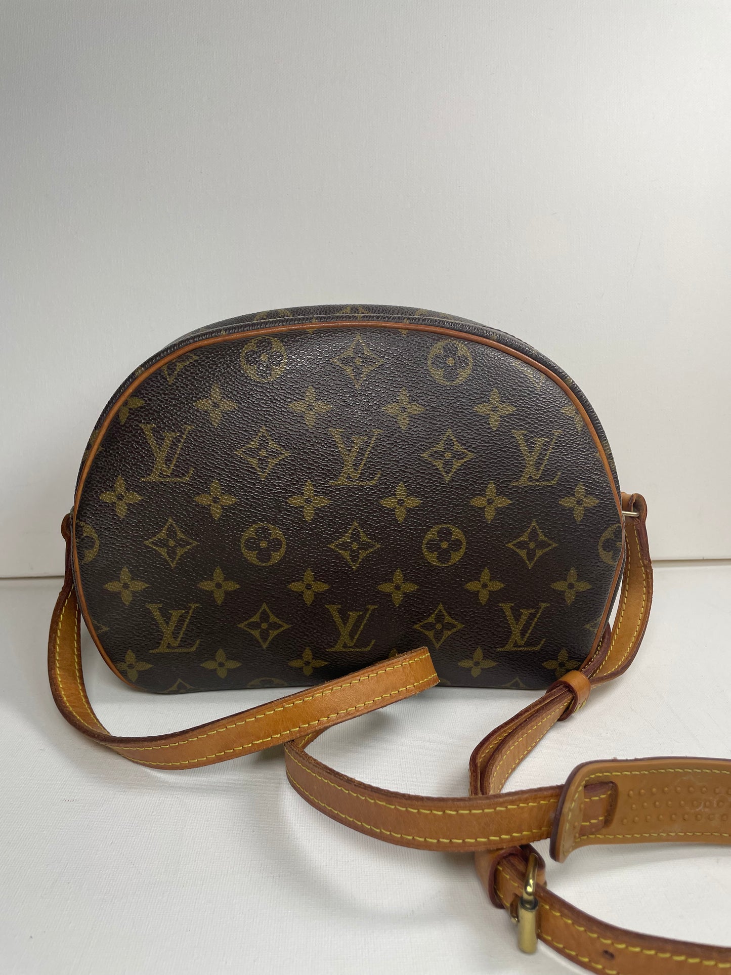 Preloved Vintage Louis Vuitton Blois Shoulder Bag