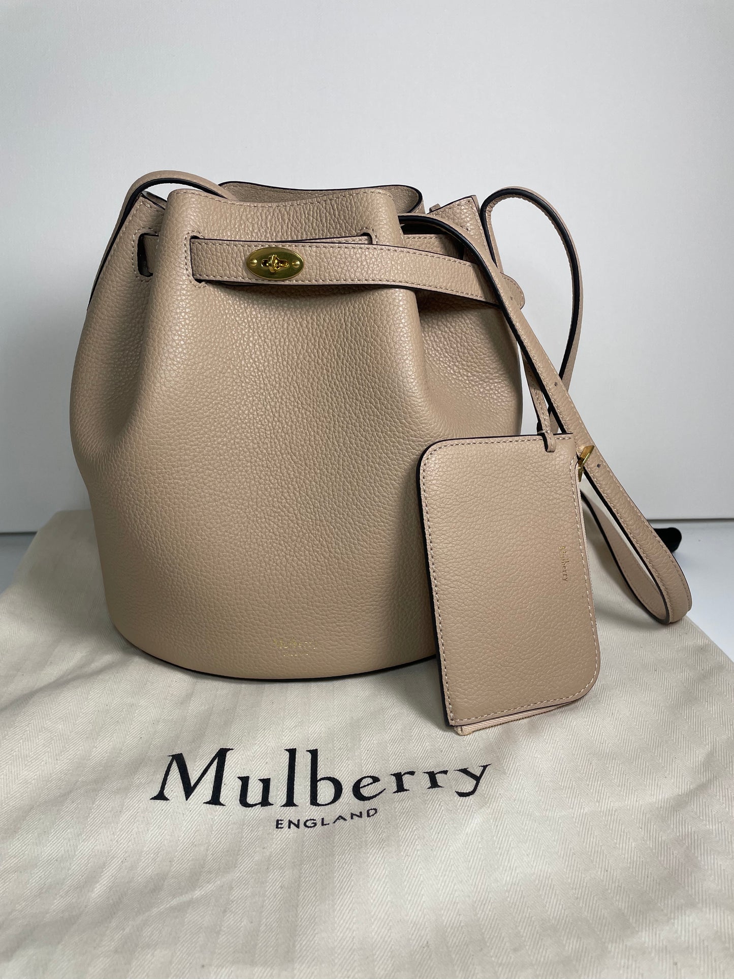 Preloved Mulberry Abbey Bucket Bag