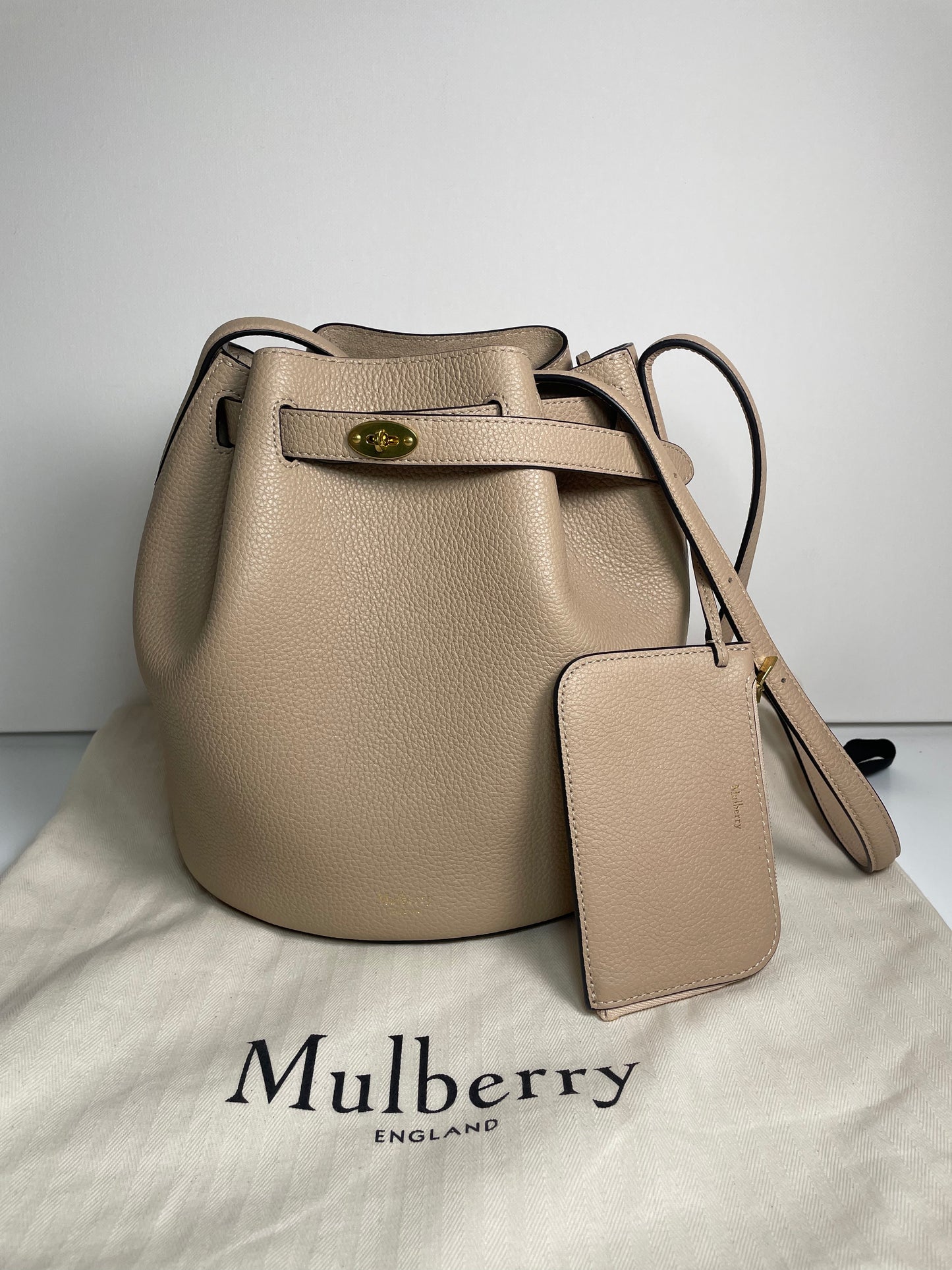 Preloved Mulberry Abbey Bucket Bag