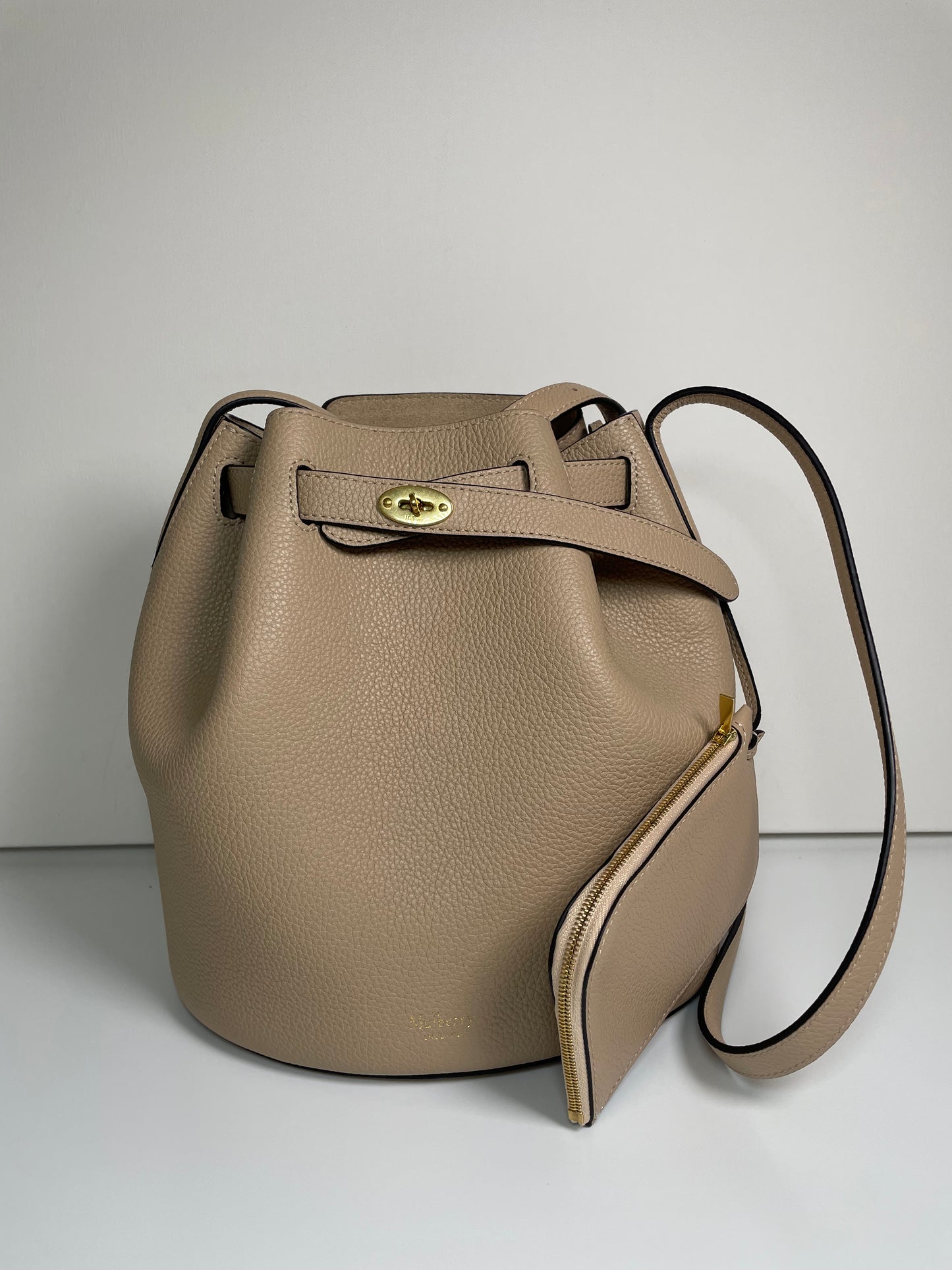 Preloved Mulberry Abbey Bucket Bag