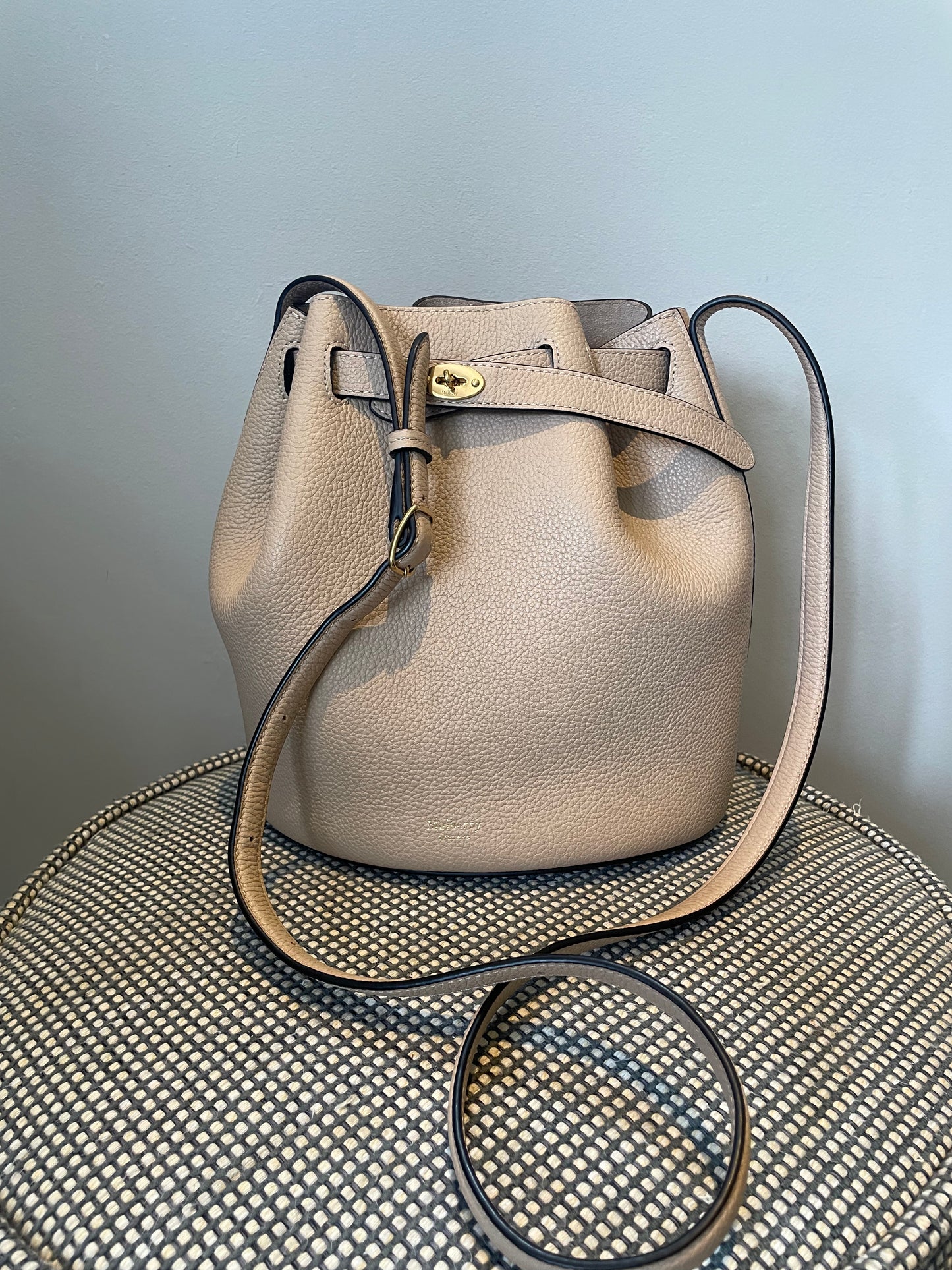 Mulberry bucket bag abbey sale