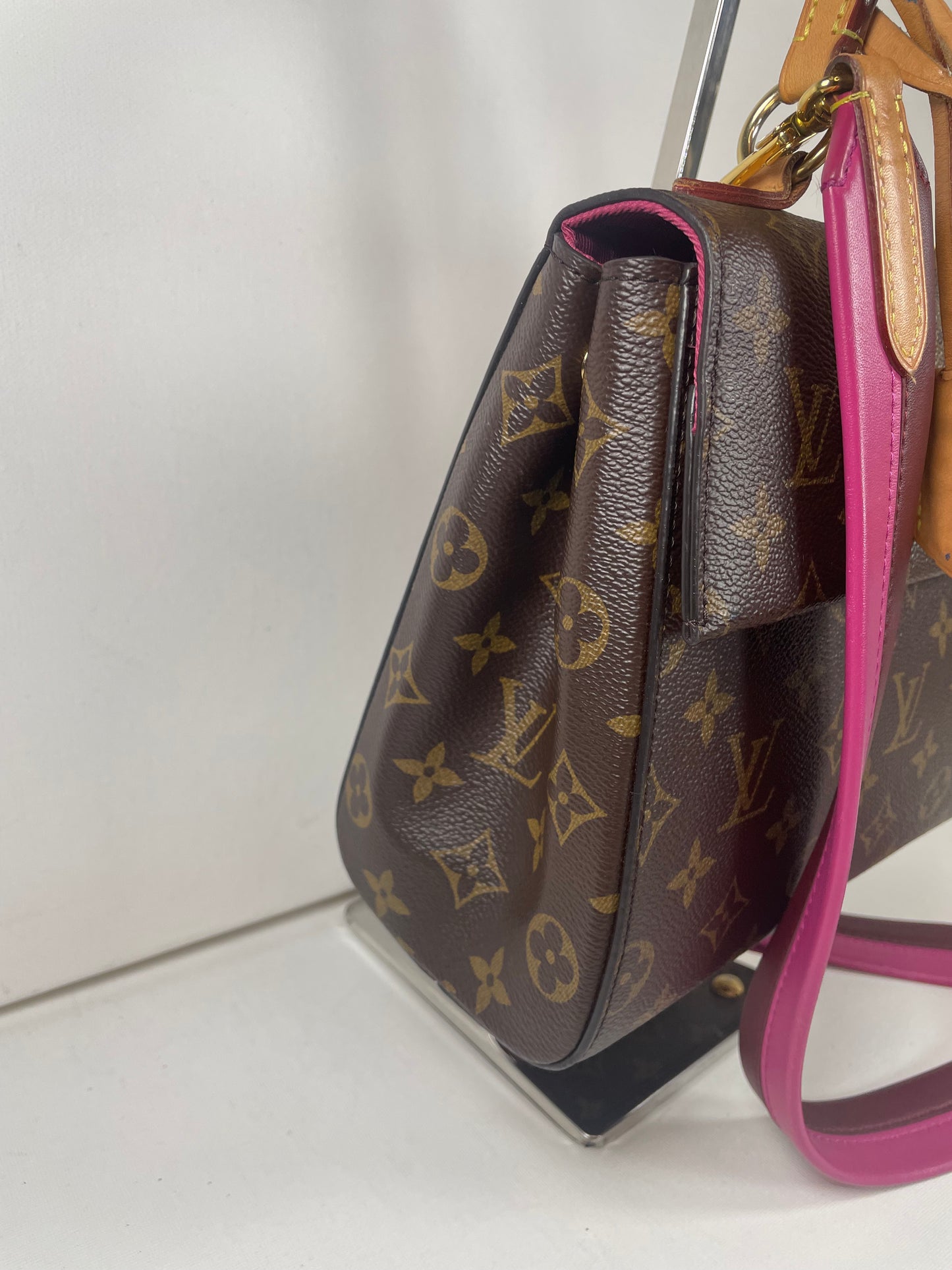 Preloved Louis Vuitton Cluny BB Crossbody Bag