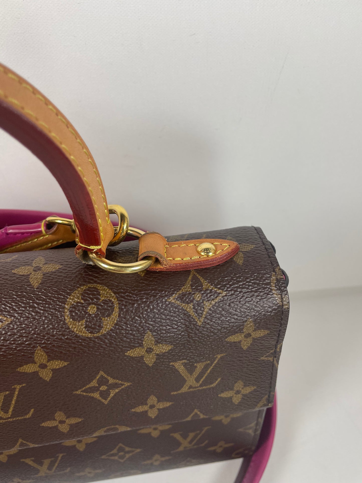 Preloved Louis Vuitton Cluny BB Crossbody Bag