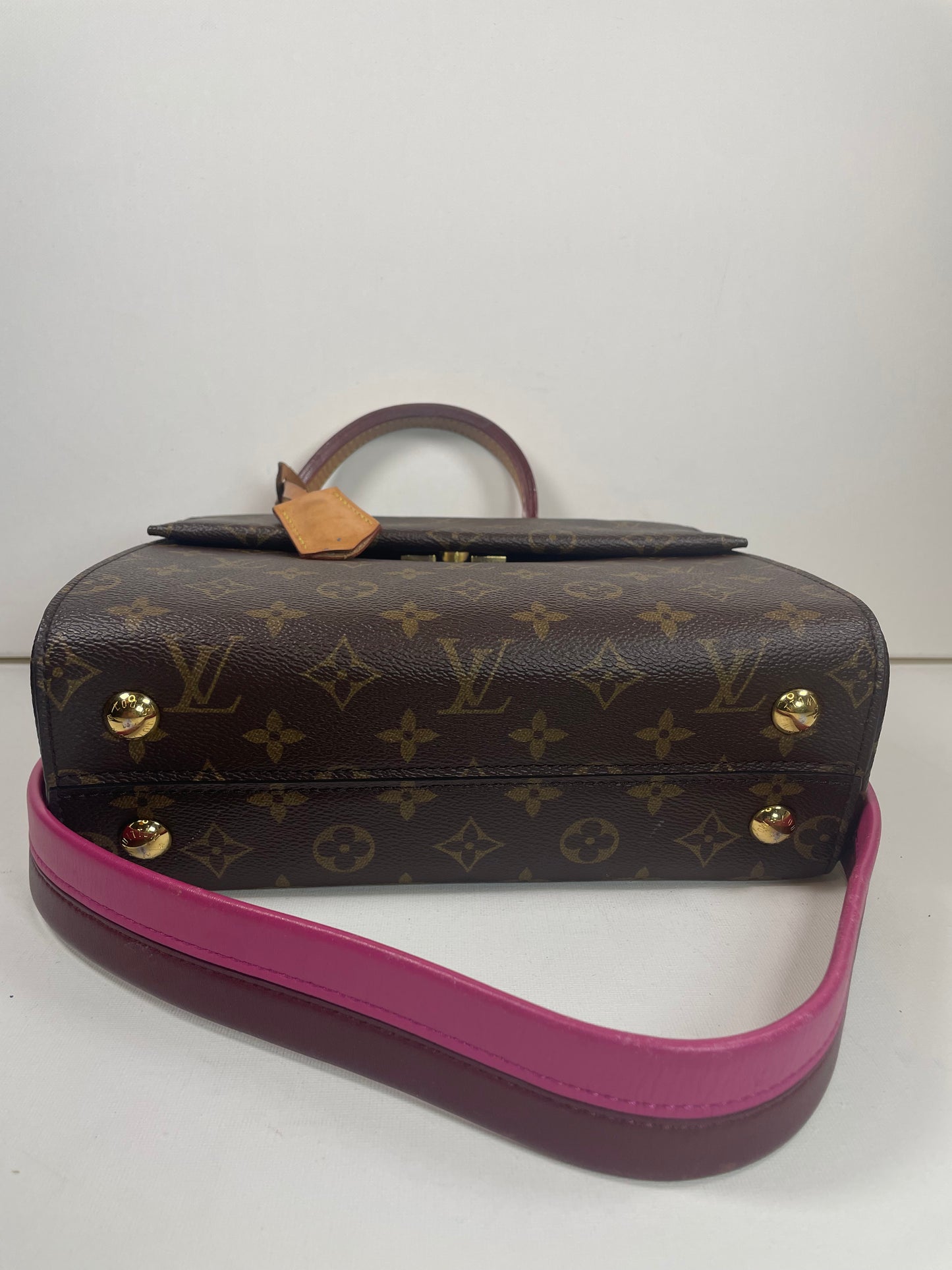 Preloved Louis Vuitton Cluny BB Crossbody Bag