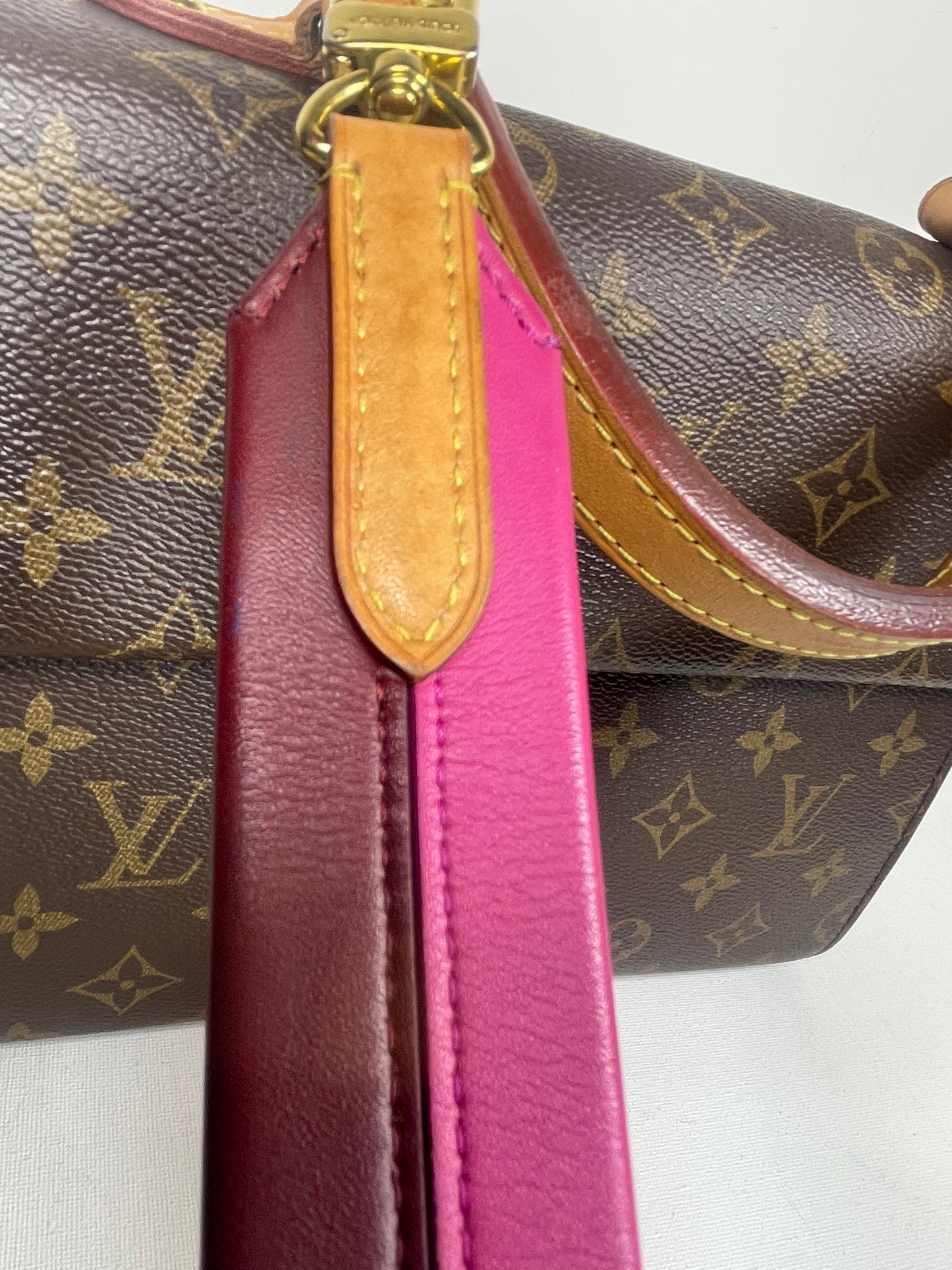 Preloved Louis Vuitton Cluny BB Crossbody Bag