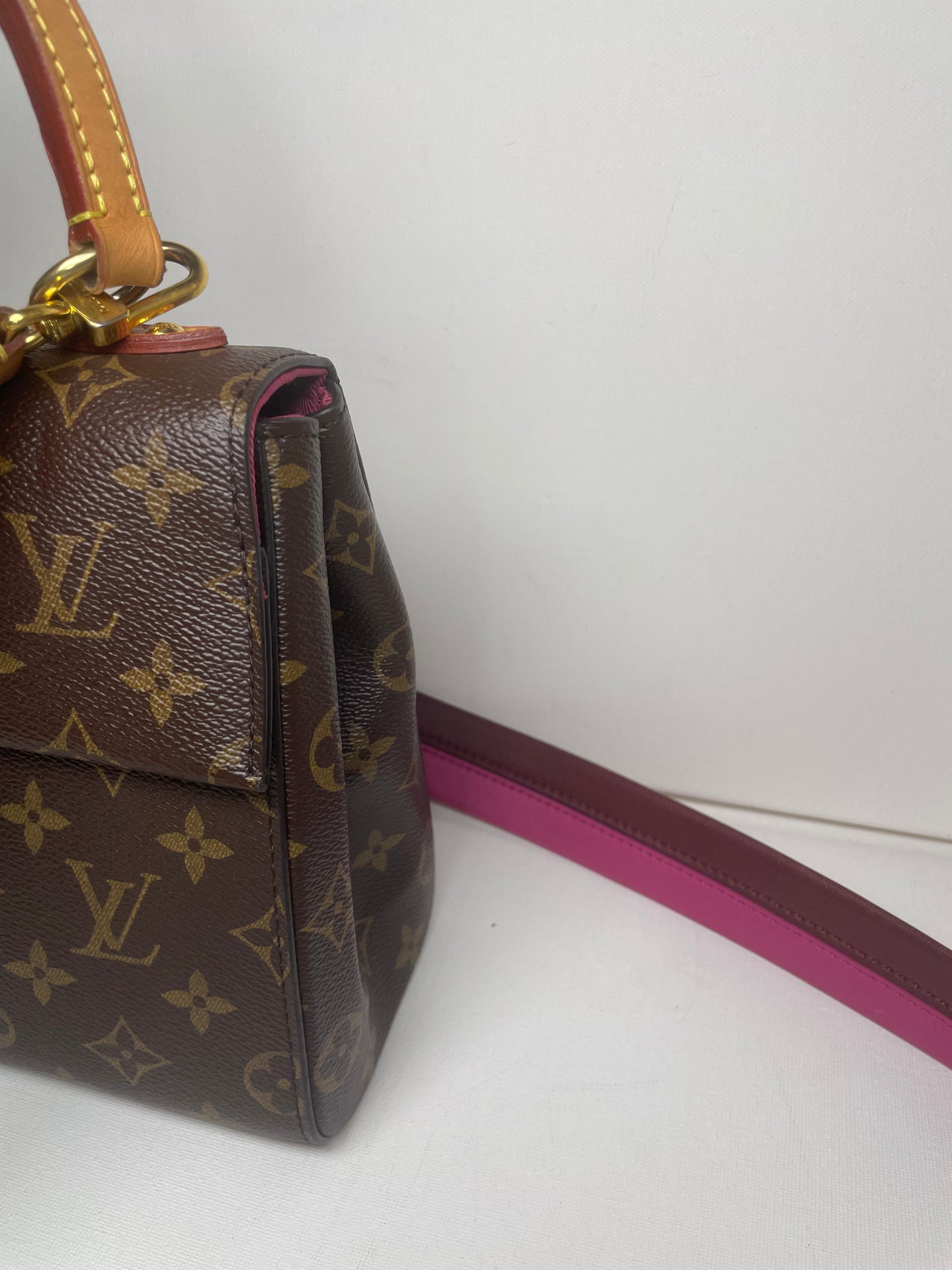 Preloved Louis Vuitton Cluny BB Crossbody Bag