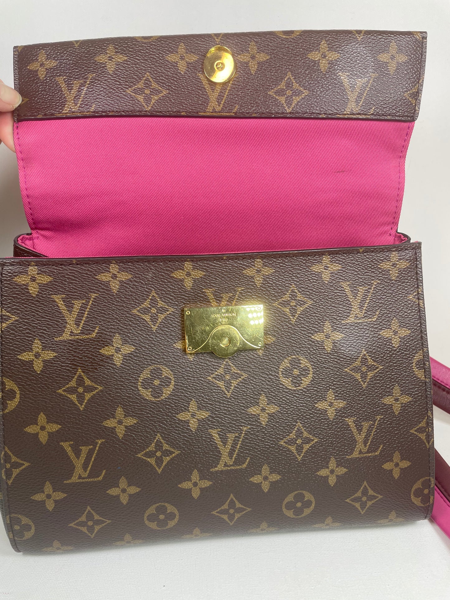 Preloved Louis Vuitton Cluny BB Crossbody Bag