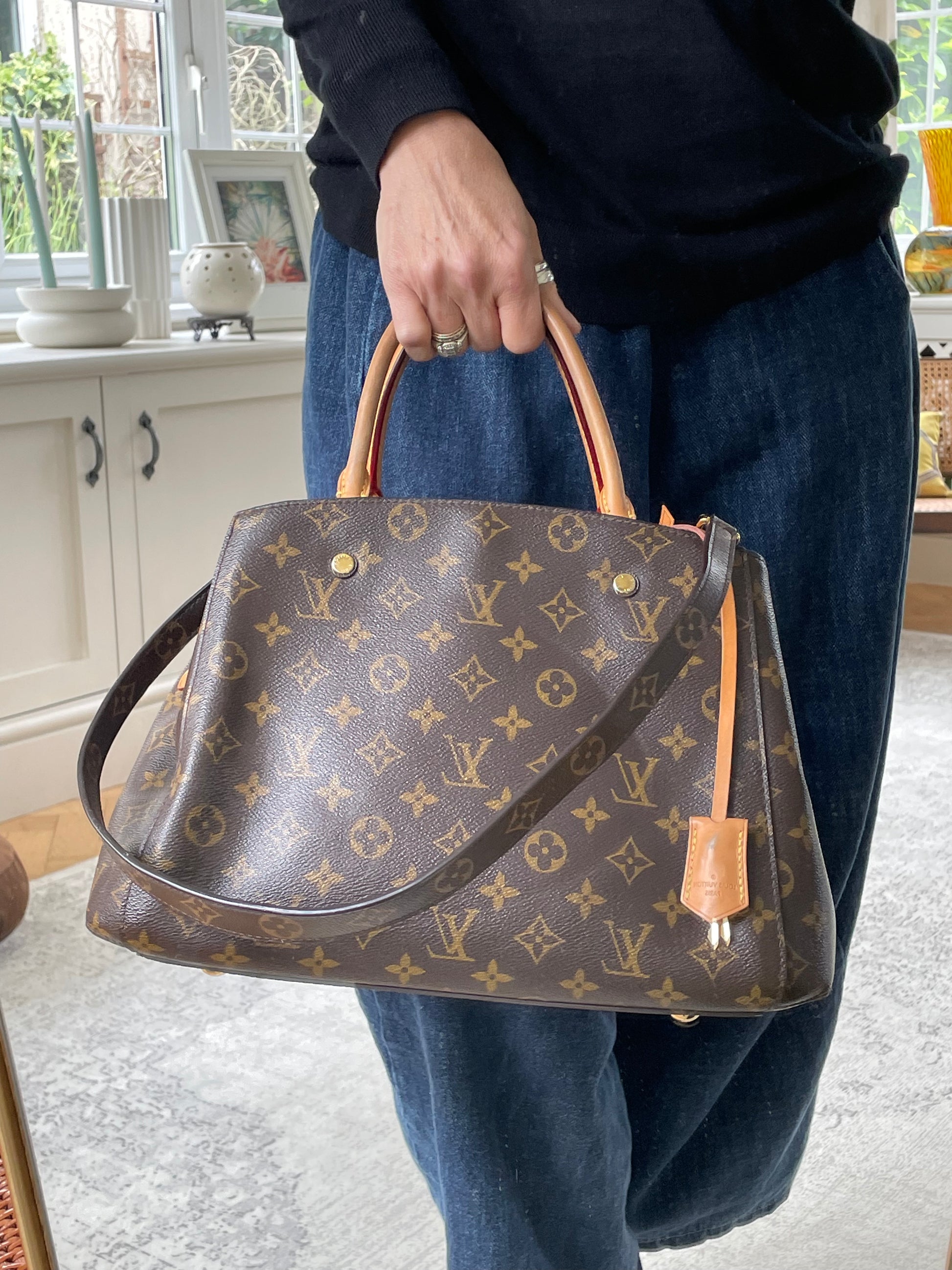 Preloved Louis Vuitton Montaigne Tote Bag MM Carry Kind