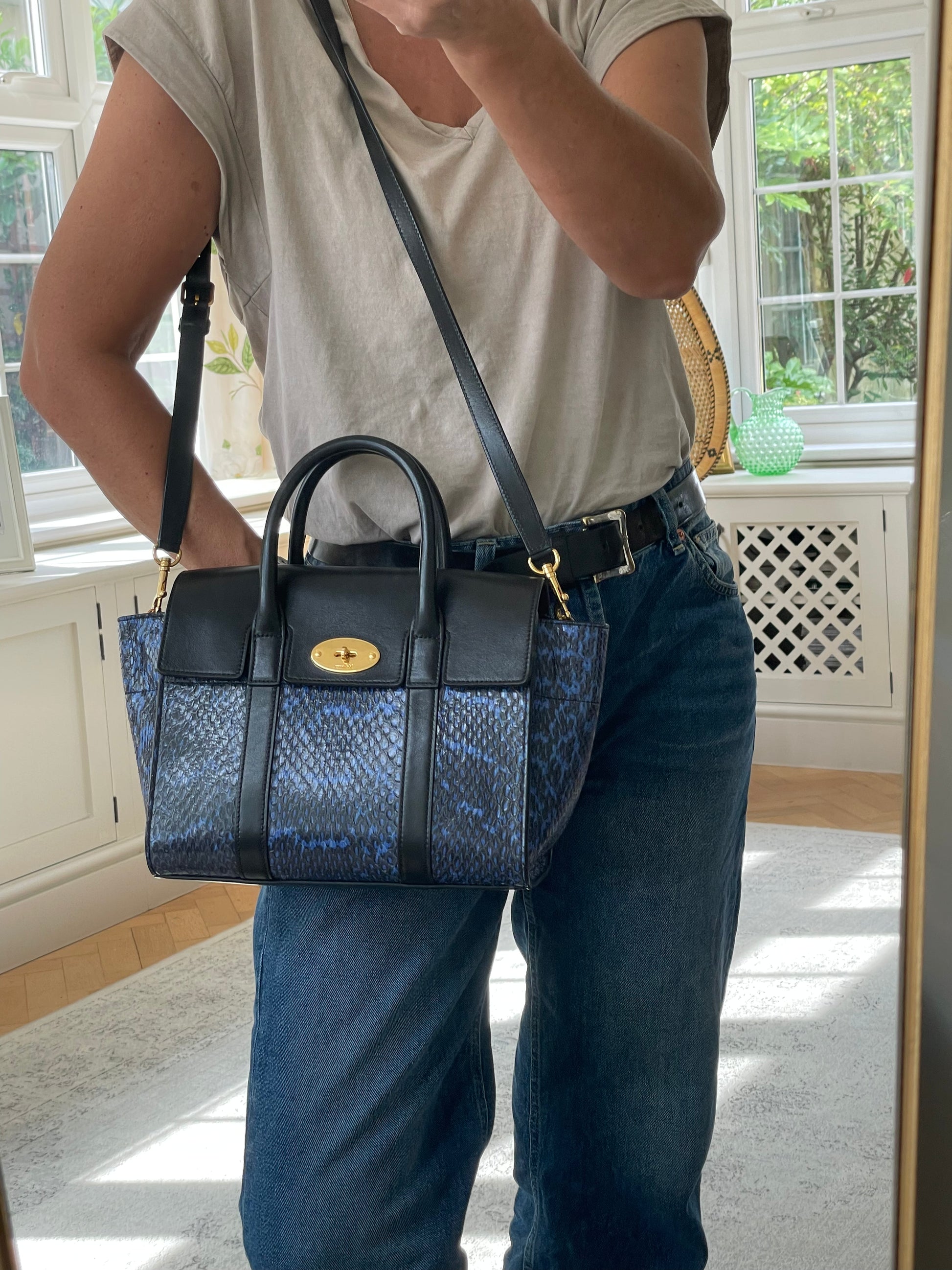 Preloved Mulberry Bayswater Tote Bag with Shoulder Strap Small Carry Kind