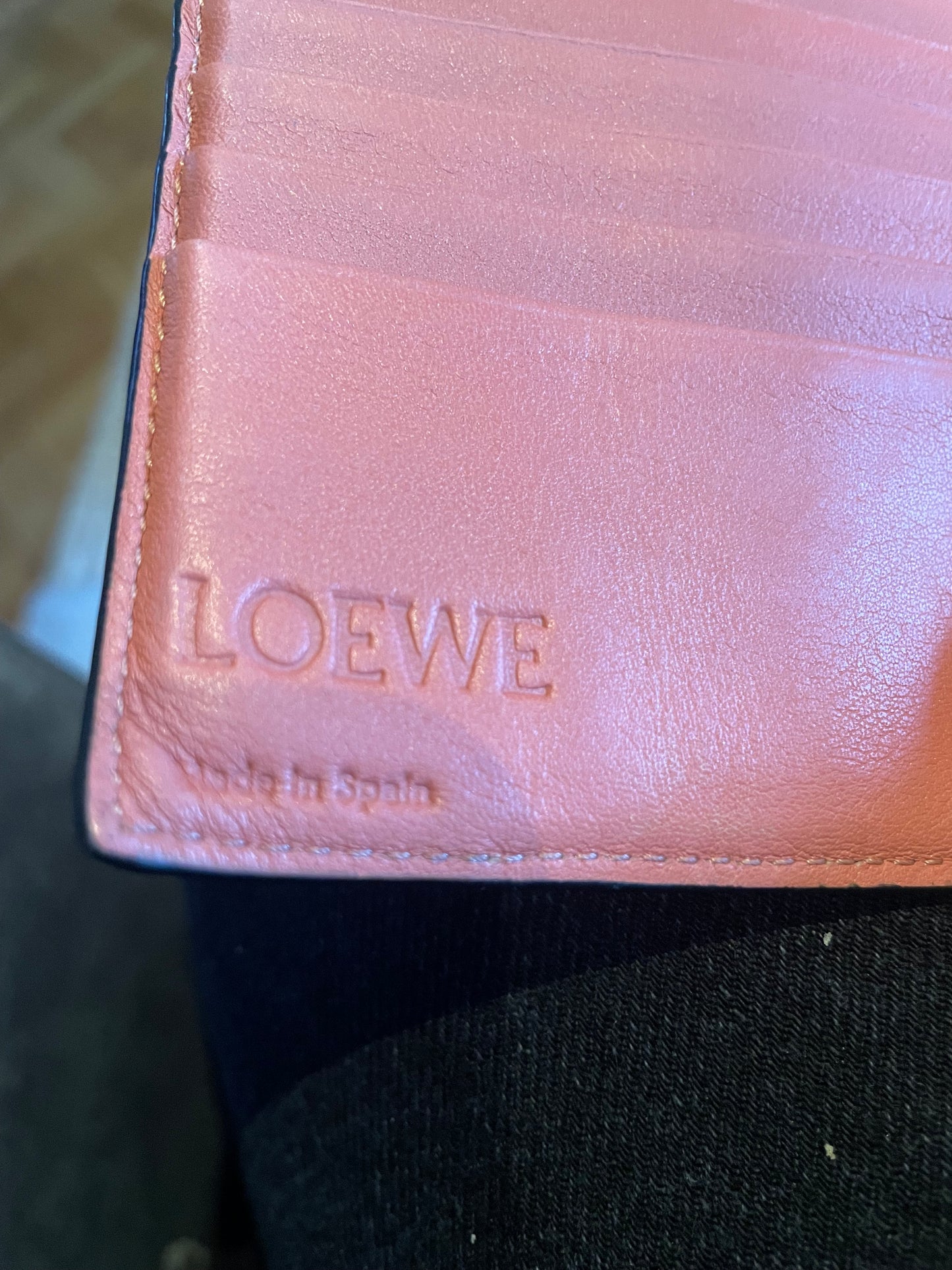 Preloved Loewe Bi Fold Wallet, Medium