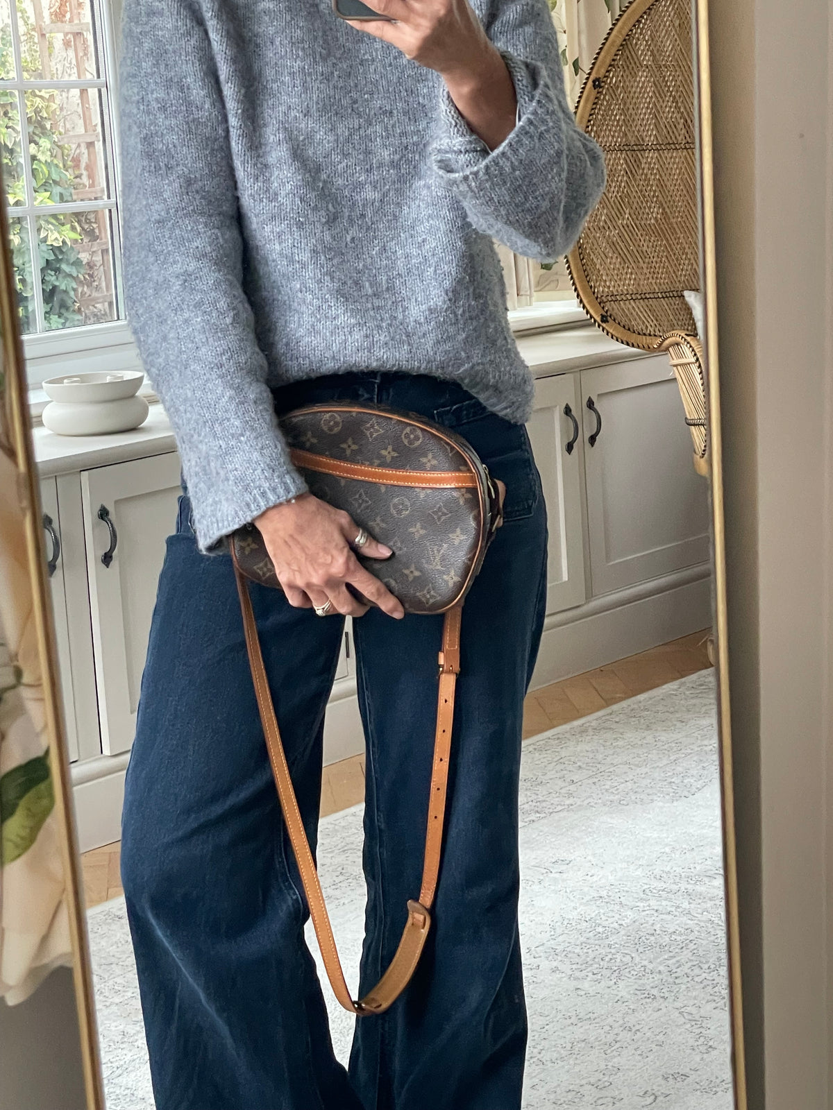 Preloved Louis Vuitton Blois Camera Bag