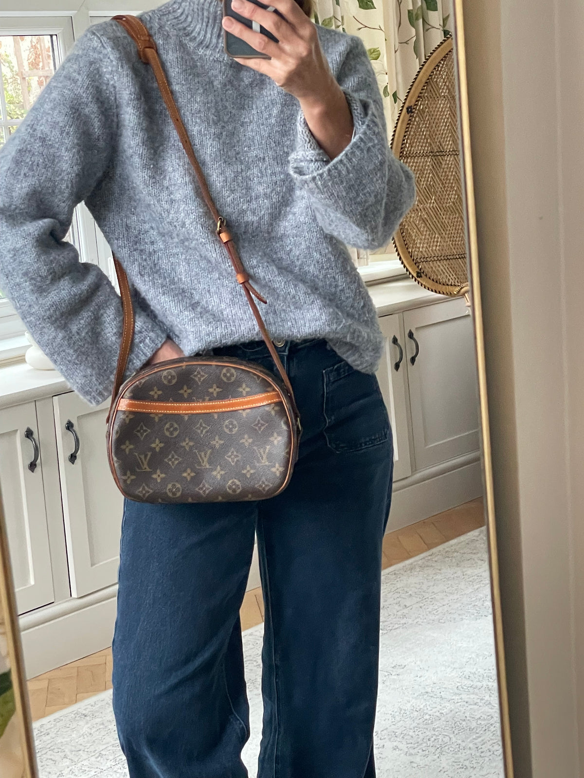 Preloved Louis Vuitton Blois Camera Bag