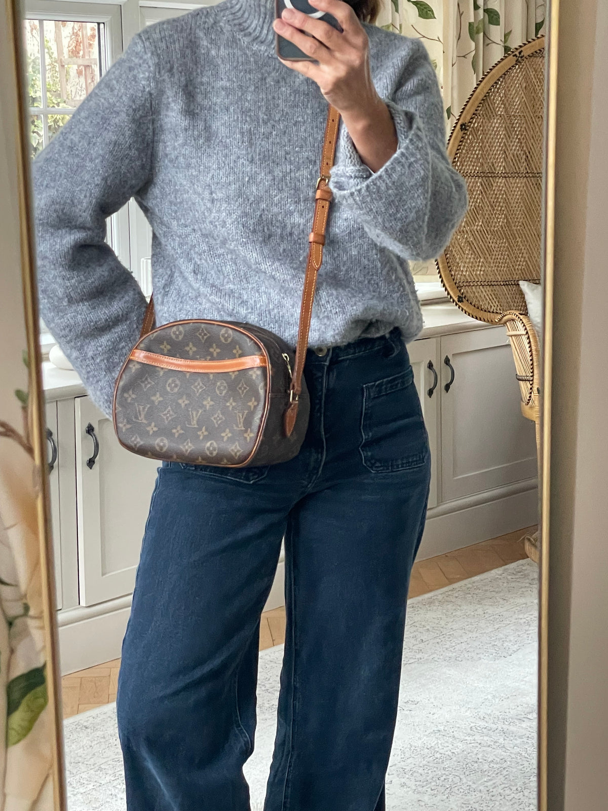 Preloved Louis Vuitton Blois Camera Bag