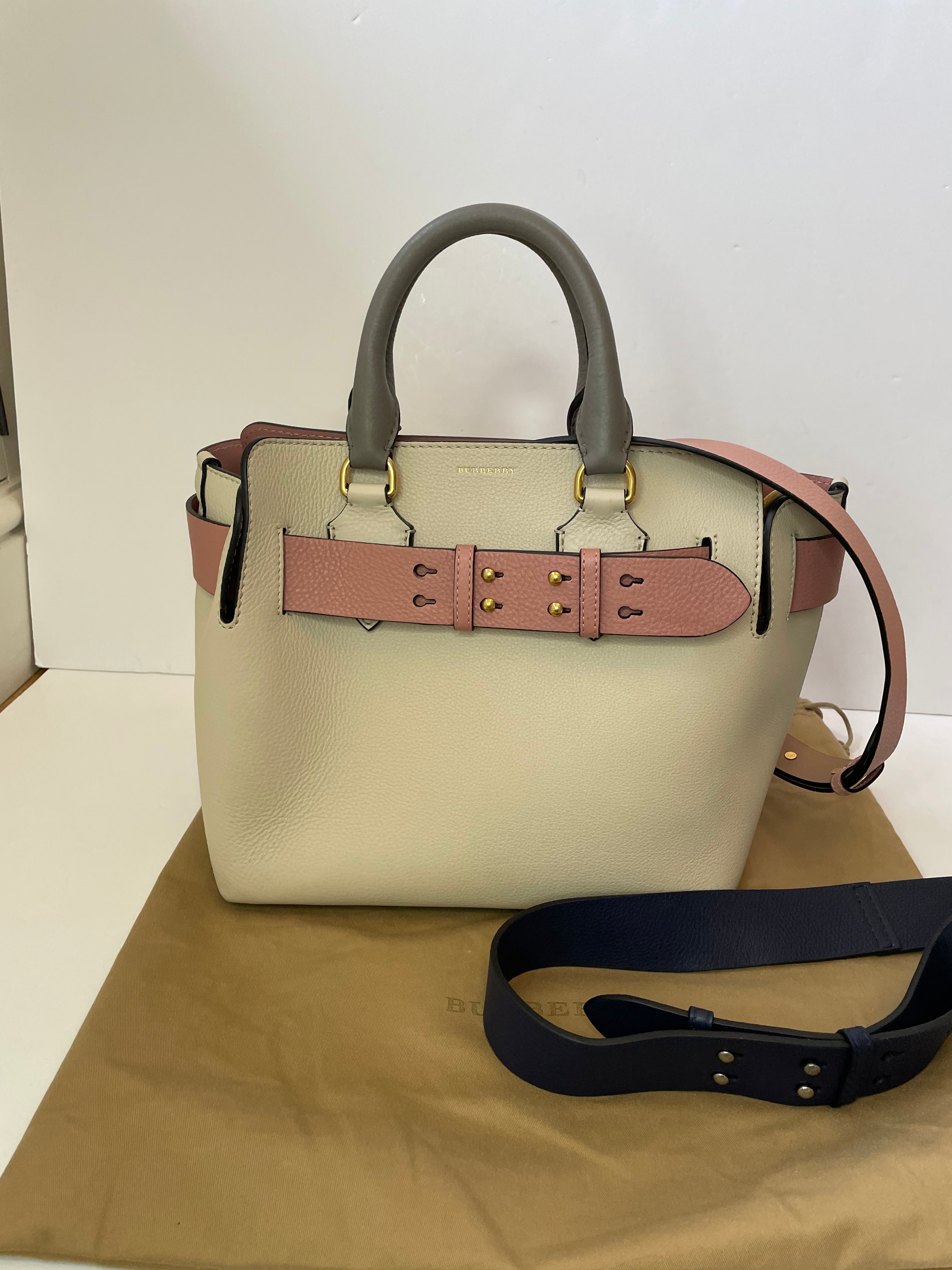 Burberry small discount leather belt bag