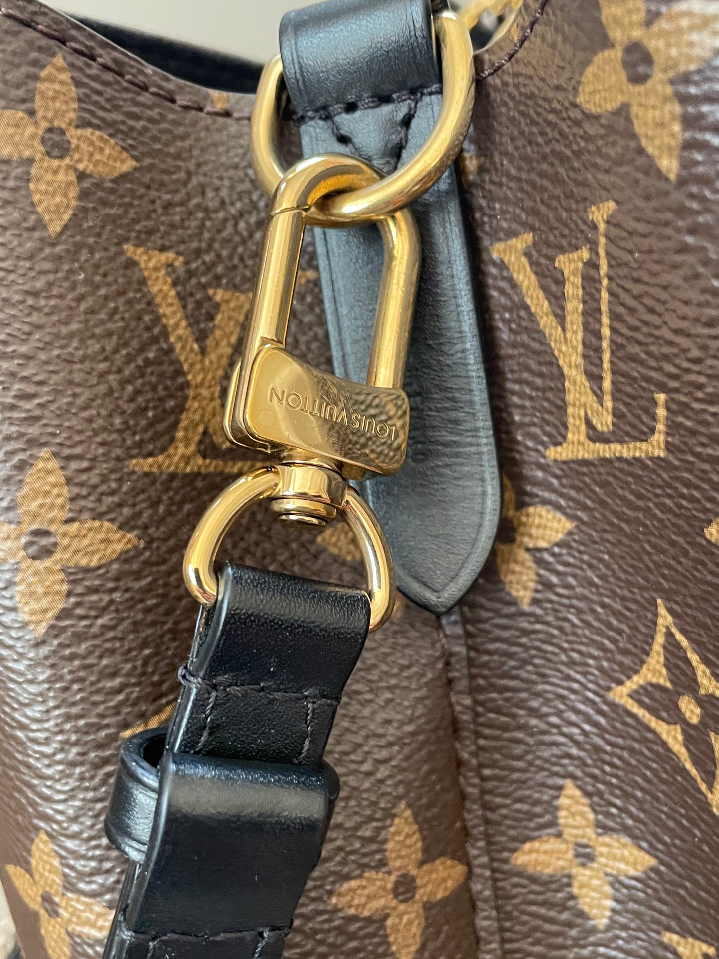 Preloved Louis Vuitton NeoNoe bag