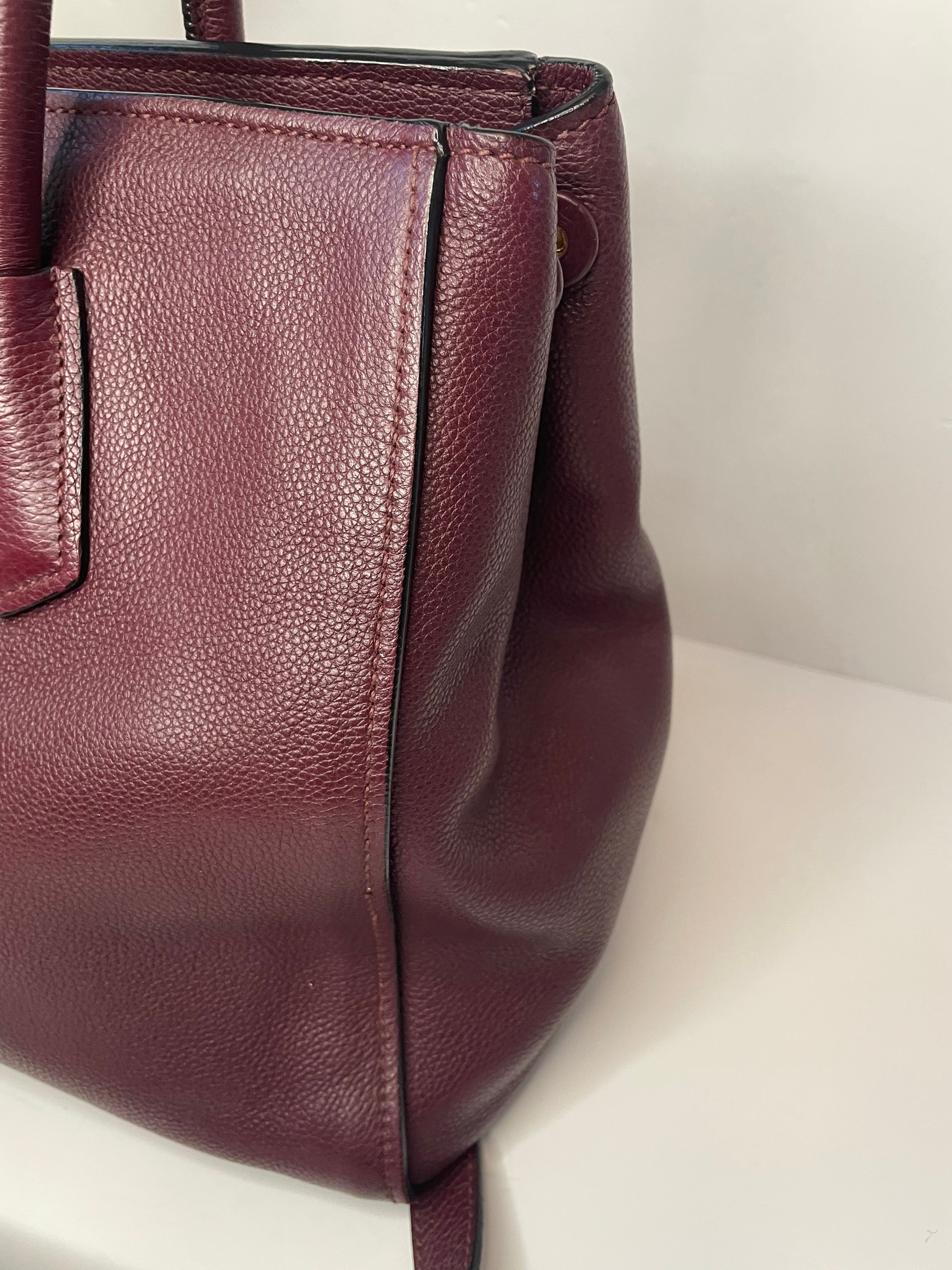 Prada vitello best sale daino shopping tote